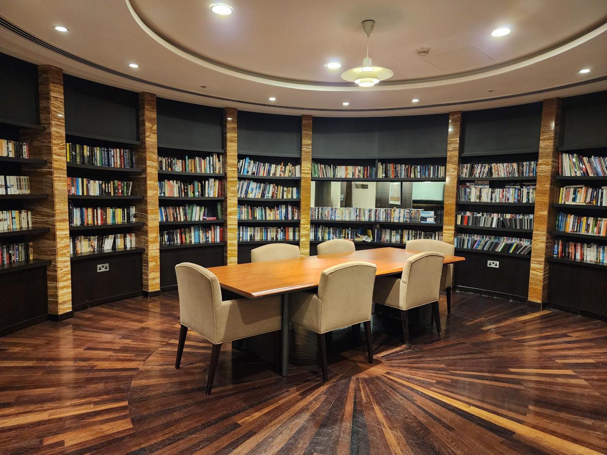 Downtown Oasis, Burj Khalifa Views, Luxury Amenities Apartman Dubaj Kültér fotó