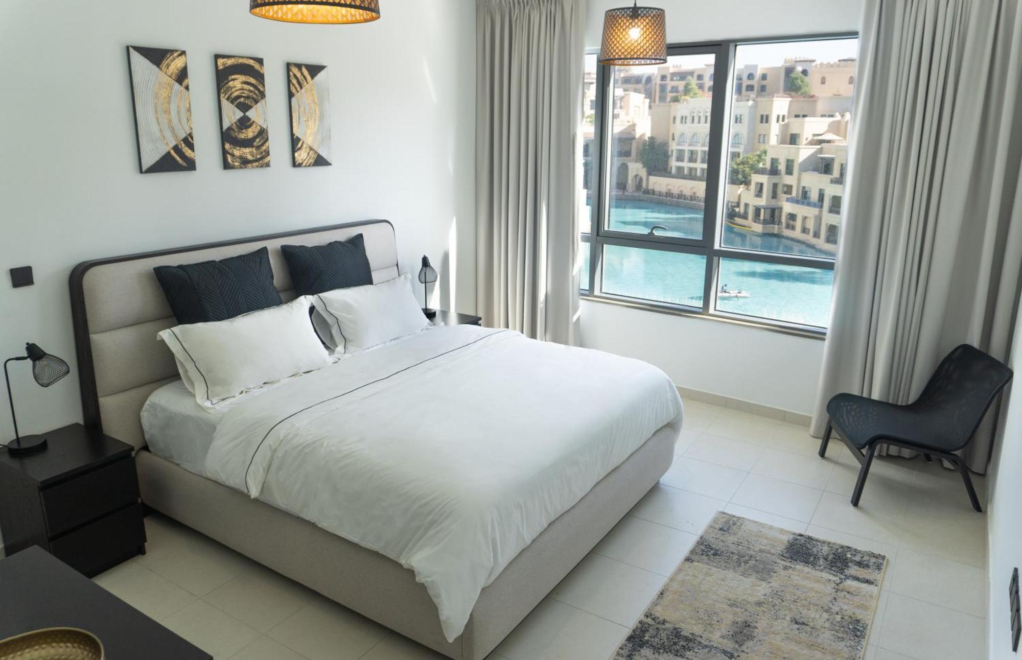 Downtown Oasis, Burj Khalifa Views, Luxury Amenities Apartman Dubaj Kültér fotó
