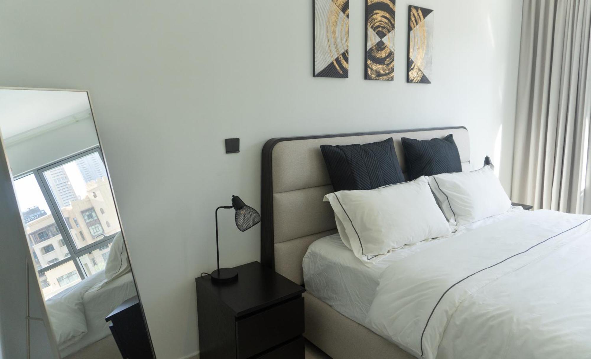 Downtown Oasis, Burj Khalifa Views, Luxury Amenities Apartman Dubaj Kültér fotó