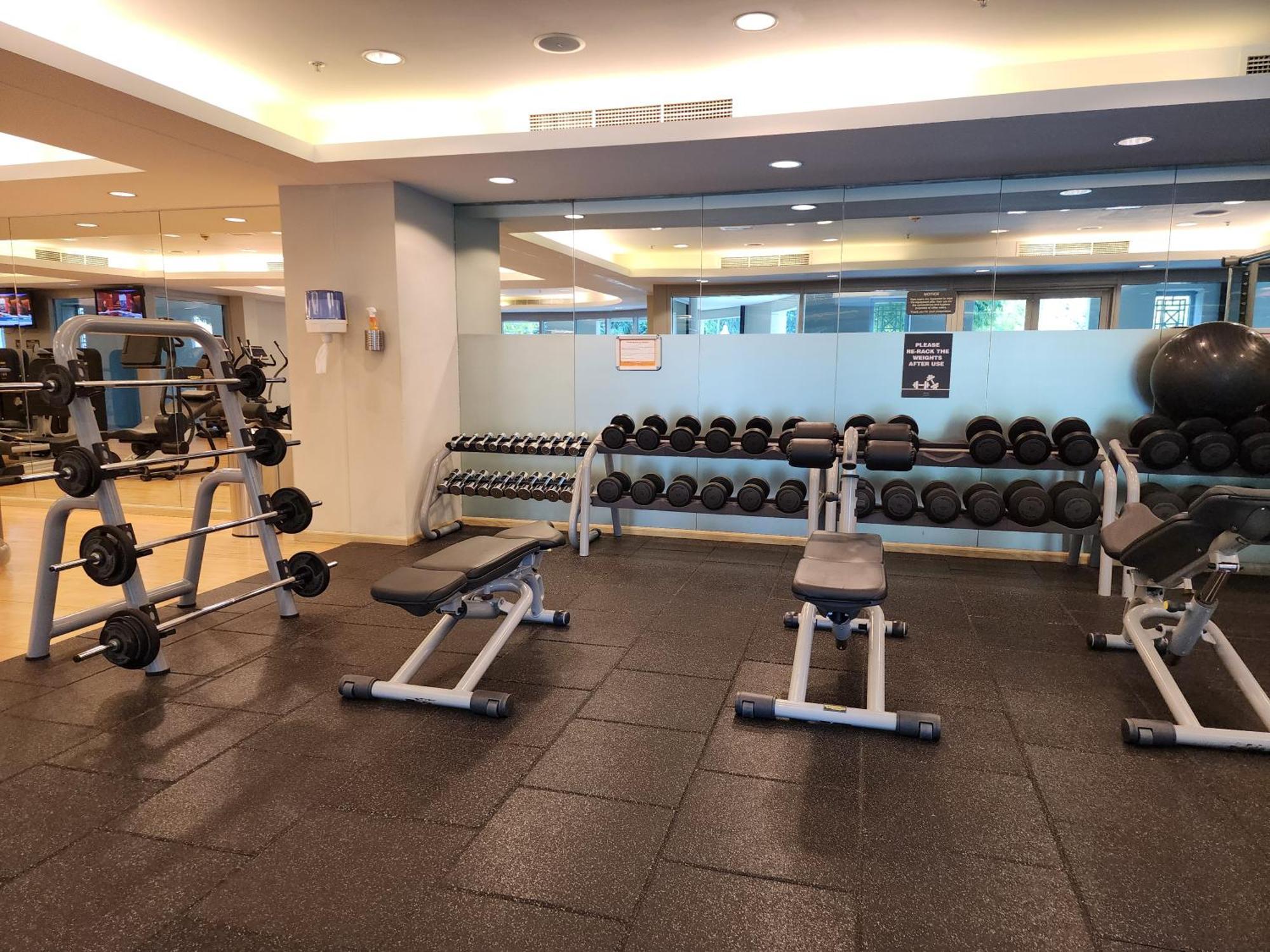 Downtown Oasis, Burj Khalifa Views, Luxury Amenities Apartman Dubaj Kültér fotó