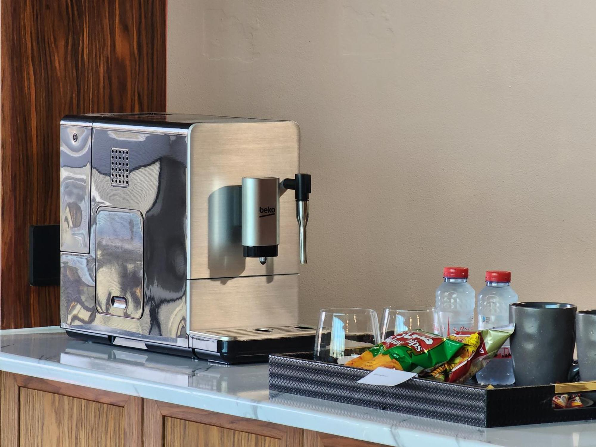 Downtown Oasis, Burj Khalifa Views, Luxury Amenities Apartman Dubaj Kültér fotó